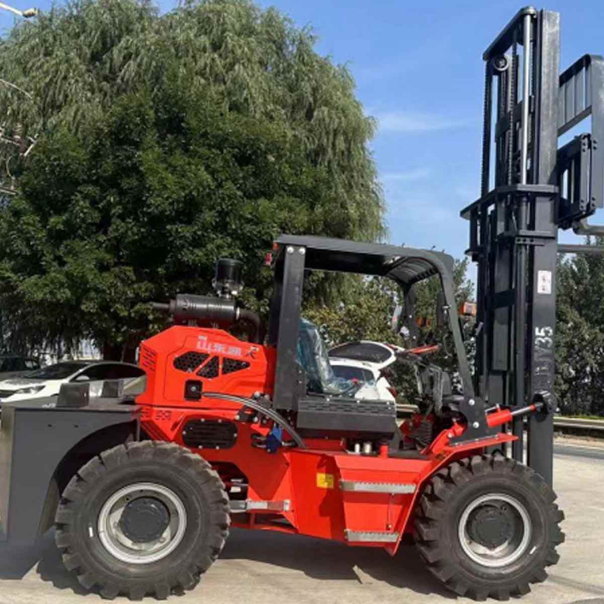 All Wheel Drive Forklift