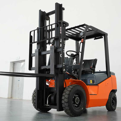 4-Wheel Electric Forklift