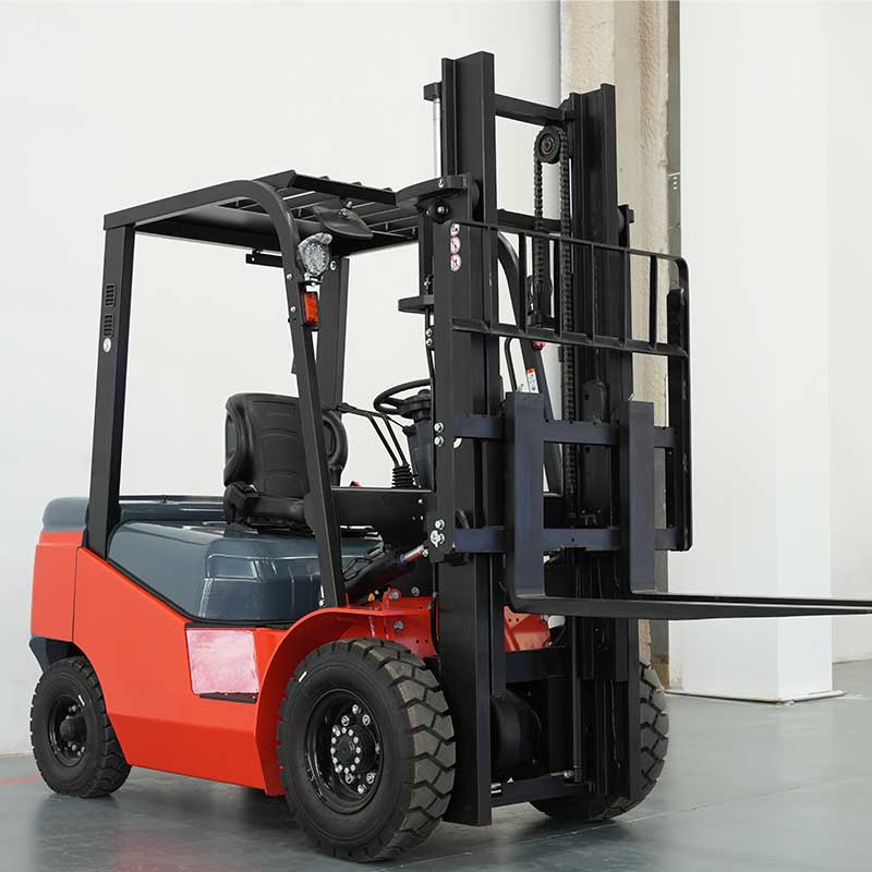 شاحنة رافعة شوكية تعمل بالغاز